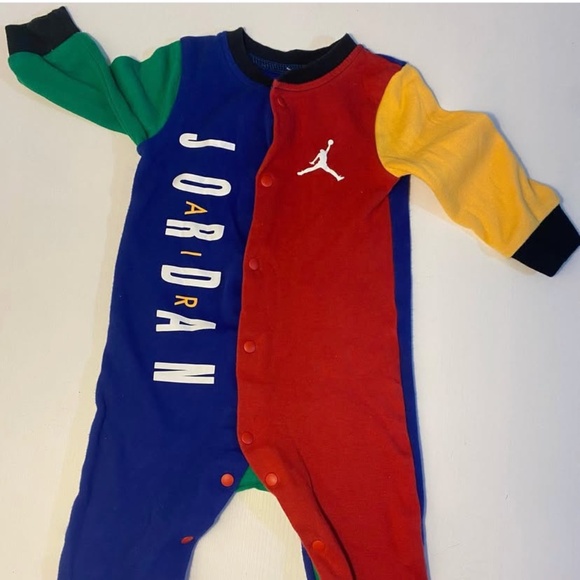 🏀🏀3-6 Months Tri-color Air Jordan Sleeper - Picture 1 of 1